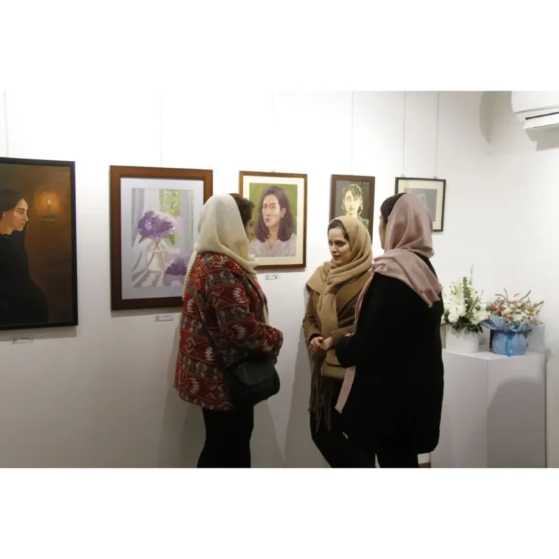 مروری بر نمایشگاه گروهی هنرجویان و دانشجویان با راهنمایی بامداد رضوانیان و نمایشگاه گردانی داوو (2)